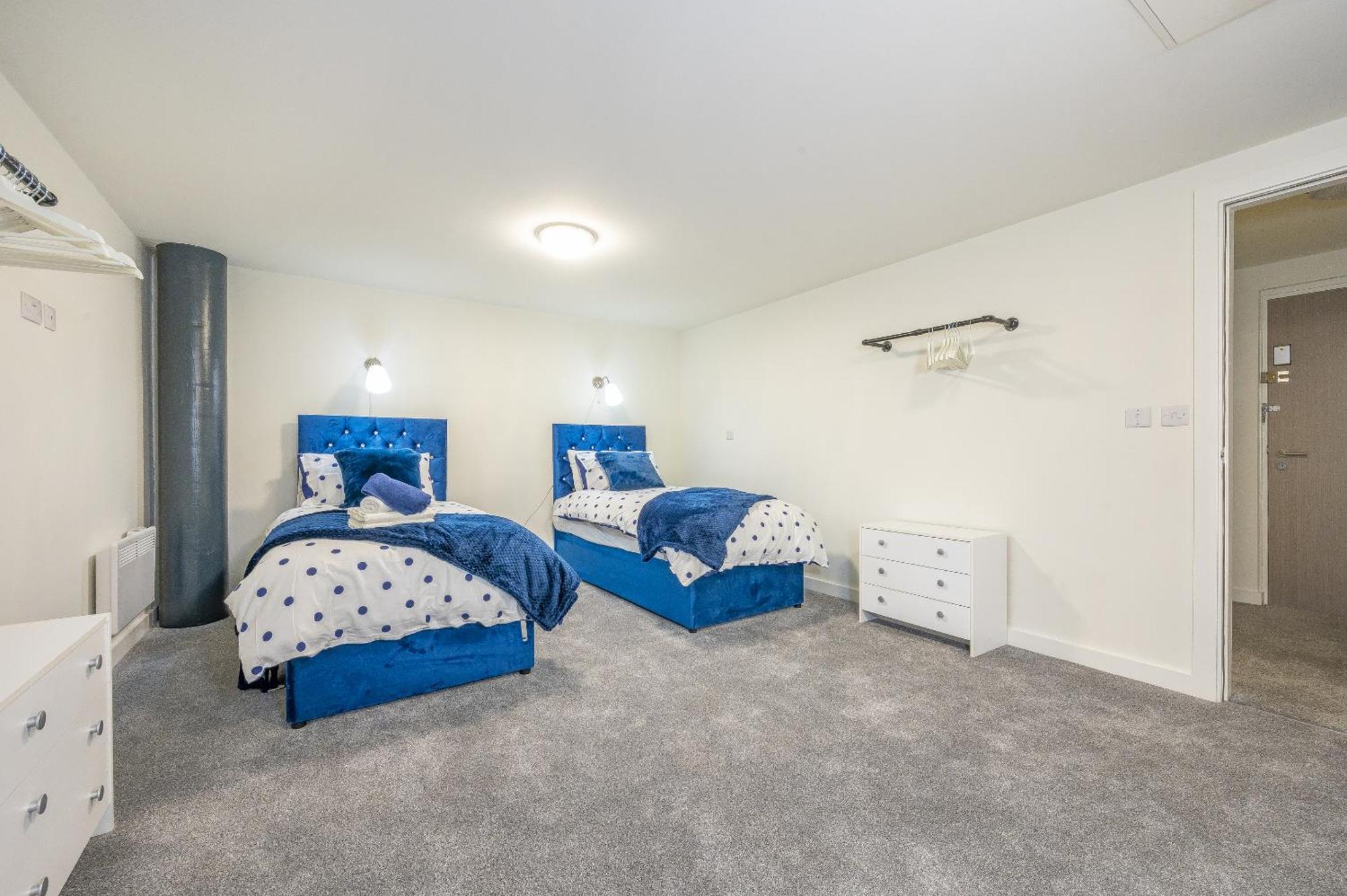 Basement Bliss Hideaway Apartment แบรดฟอร์ด ภายนอก รูปภาพ
