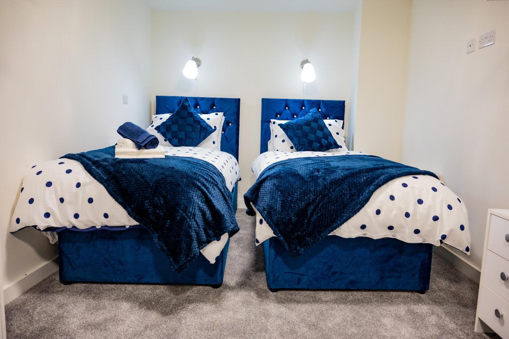 Basement Bliss Hideaway Apartment แบรดฟอร์ด ภายนอก รูปภาพ
