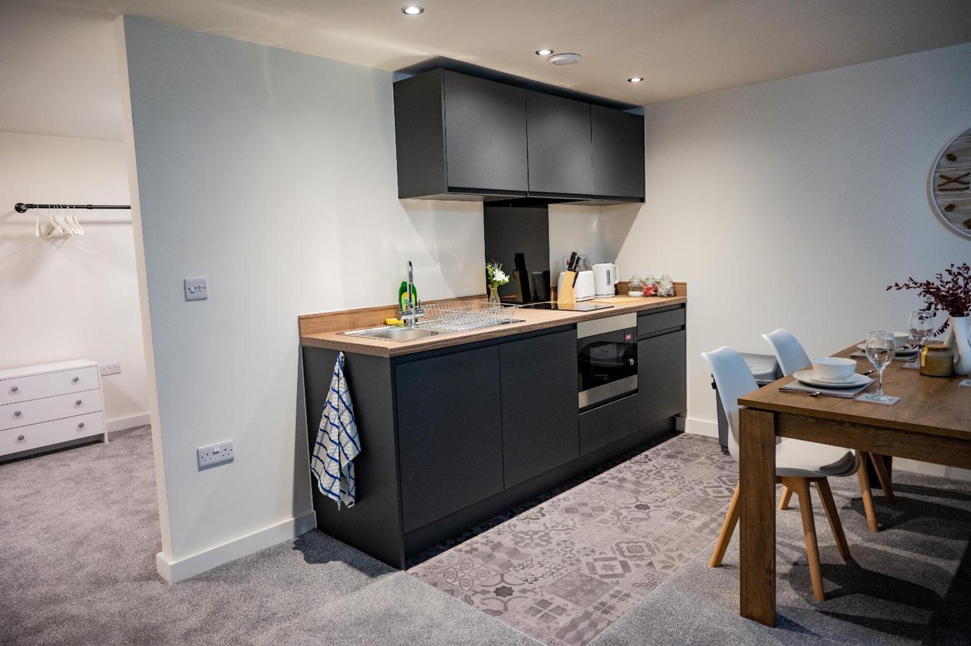 Basement Bliss Hideaway Apartment แบรดฟอร์ด ภายนอก รูปภาพ