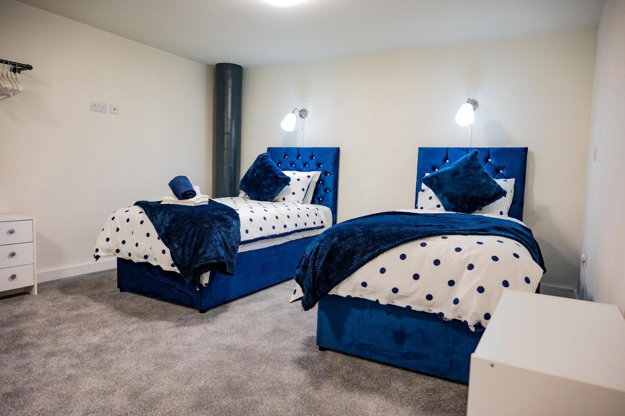 Basement Bliss Hideaway Apartment แบรดฟอร์ด ภายนอก รูปภาพ