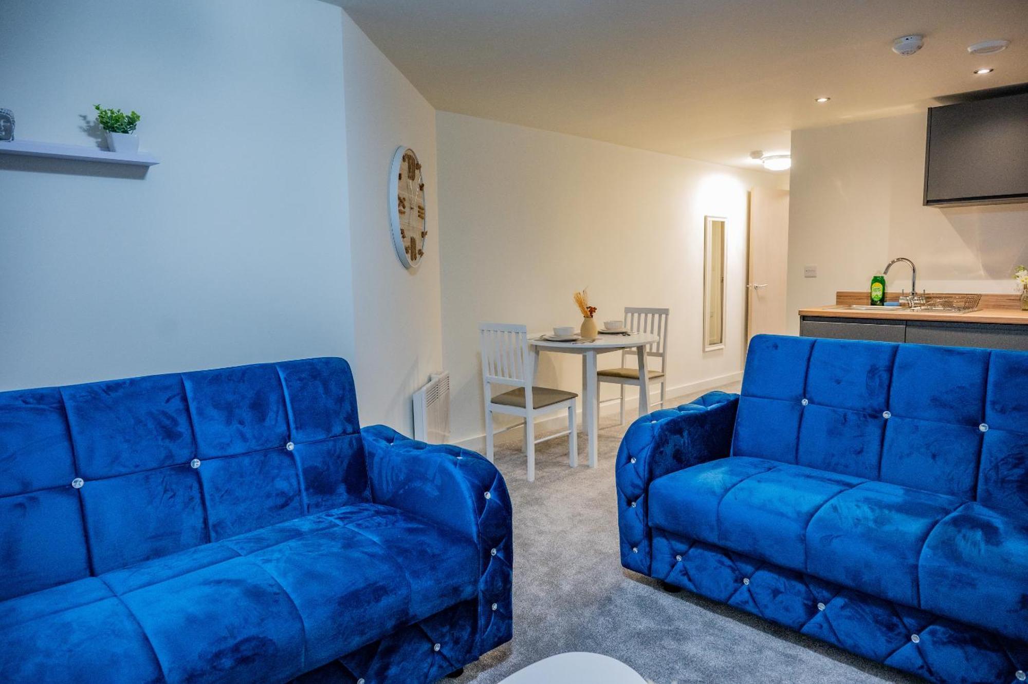 Basement Bliss Hideaway Apartment แบรดฟอร์ด ภายนอก รูปภาพ