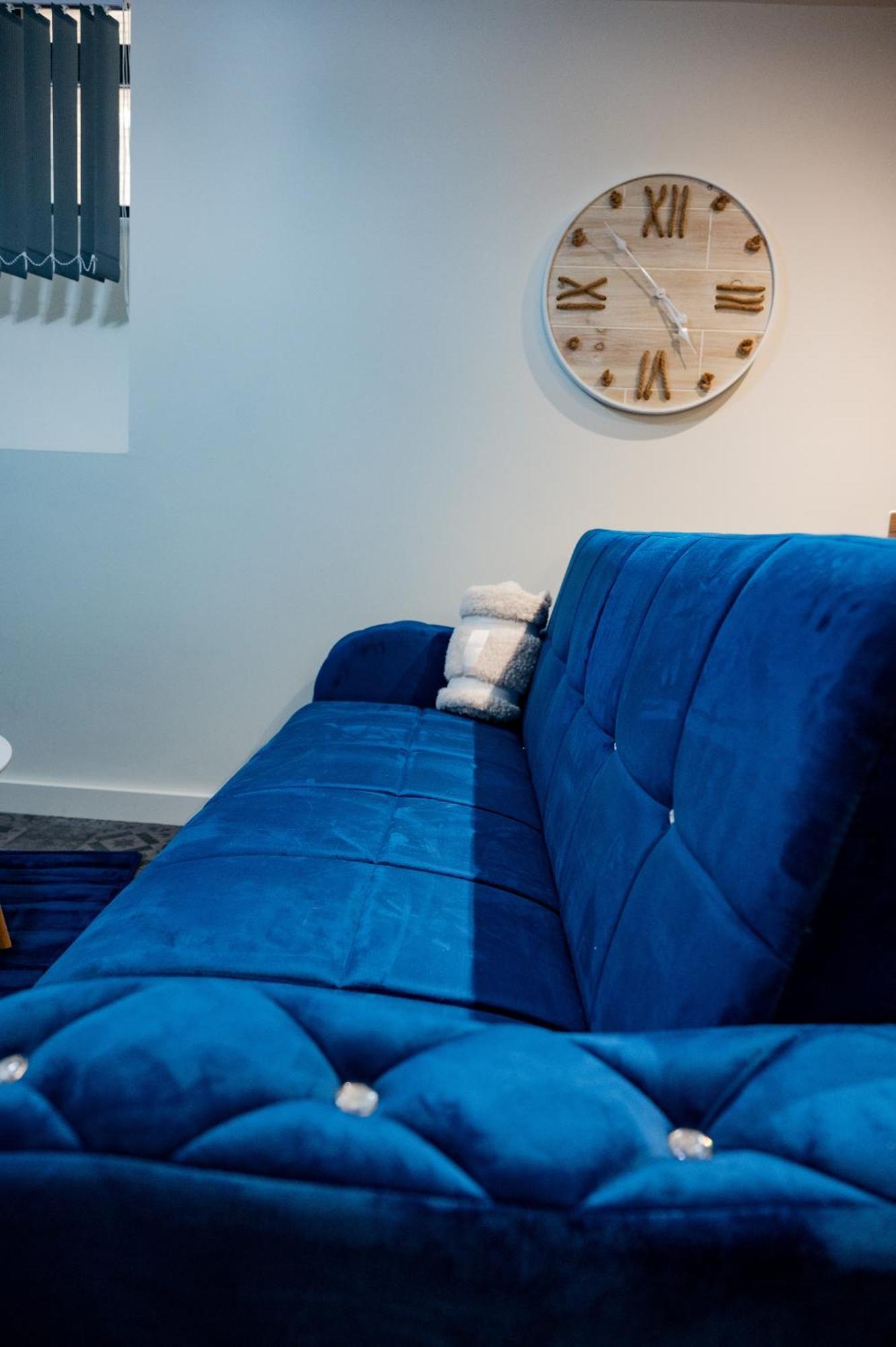 Basement Bliss Hideaway Apartment แบรดฟอร์ด ภายนอก รูปภาพ