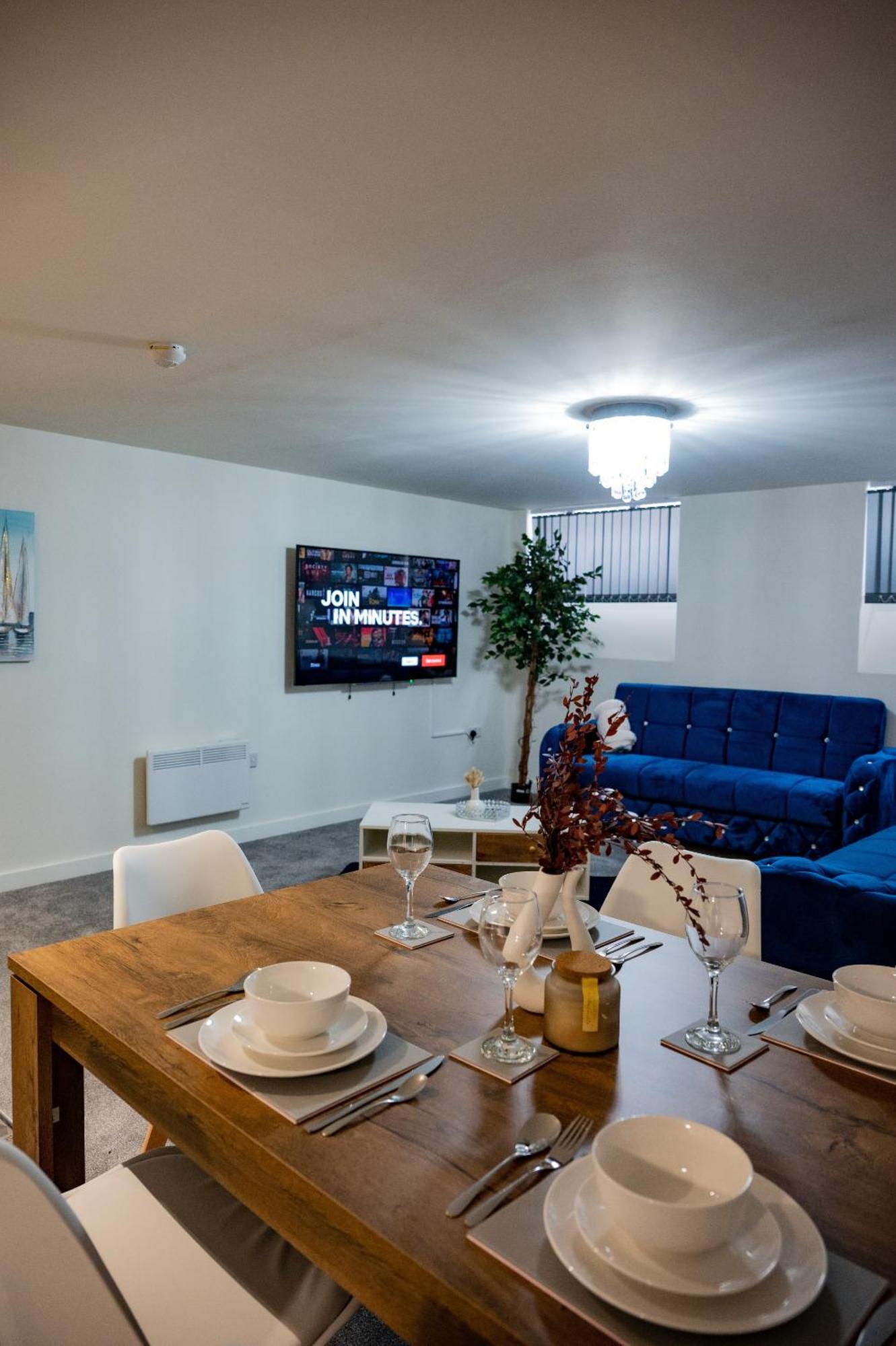 Basement Bliss Hideaway Apartment แบรดฟอร์ด ภายนอก รูปภาพ