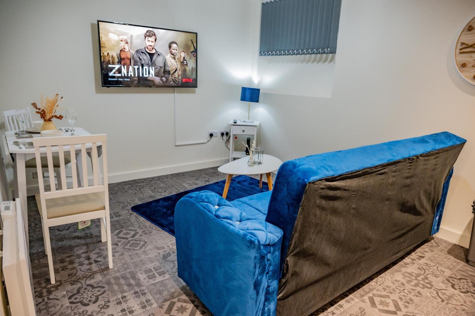 Basement Bliss Hideaway Apartment แบรดฟอร์ด ภายนอก รูปภาพ