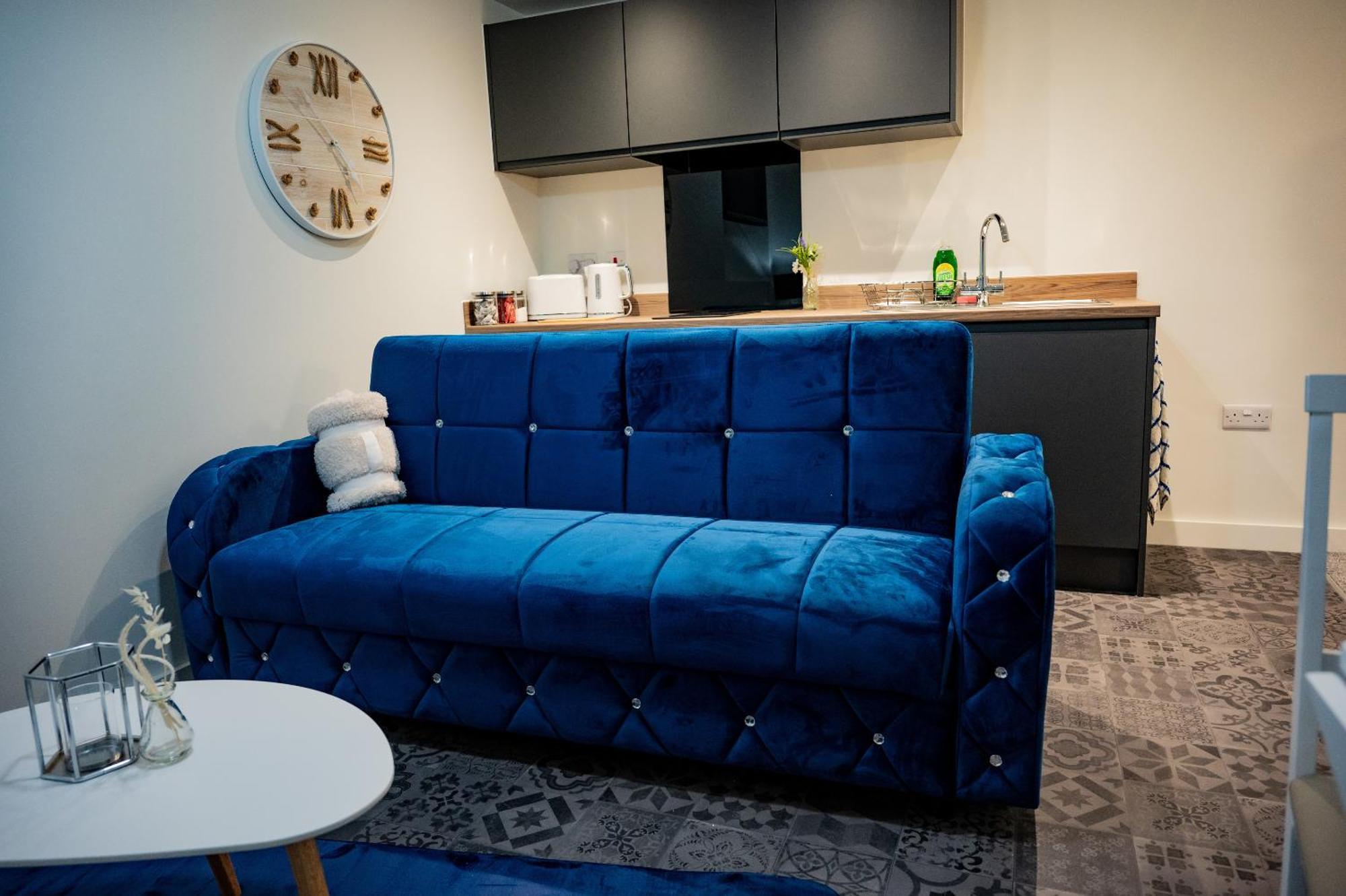 Basement Bliss Hideaway Apartment แบรดฟอร์ด ภายนอก รูปภาพ